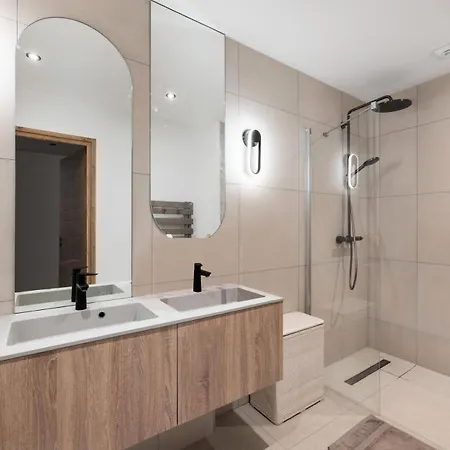 Privilodge C - 4 Pieces Pour 6 Personnes 004 *
